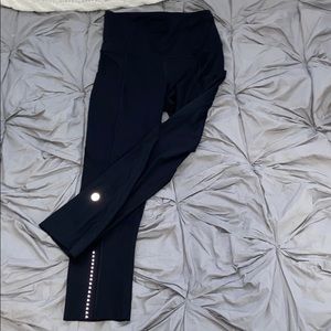 fast and free crop // 21” black lululemon